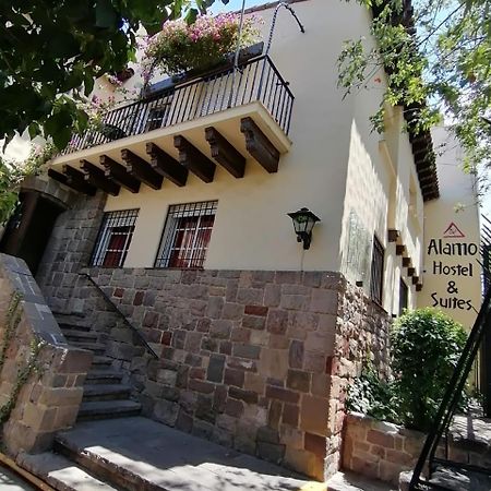 Alamo Hostel & Suites Mendoza Bagian luar foto