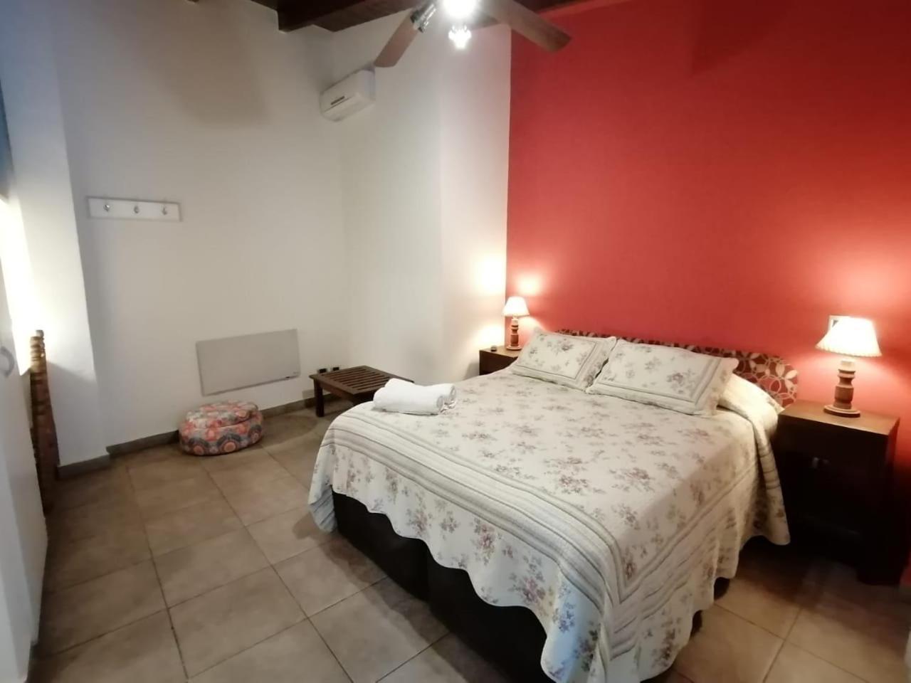 Alamo Hostel & Suites Mendoza Bagian luar foto