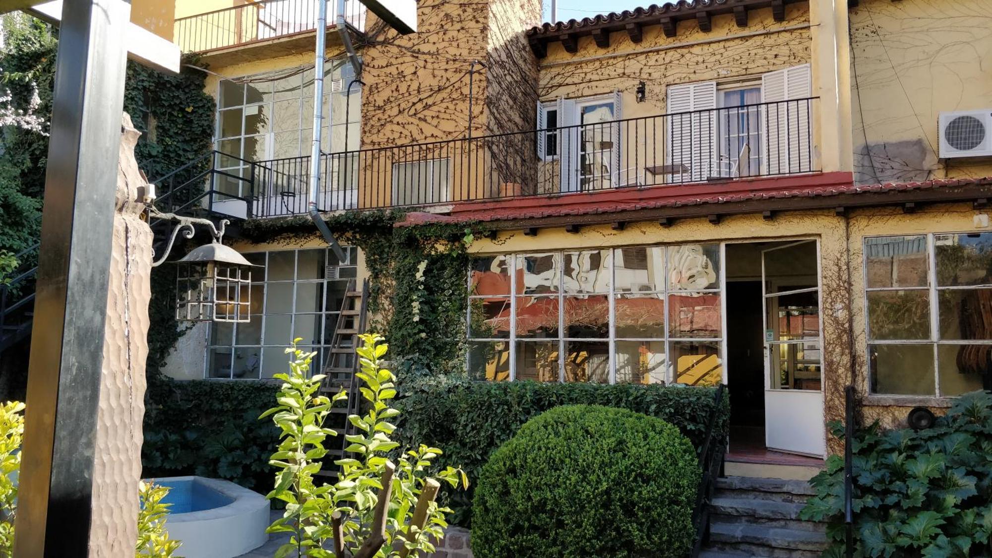 Alamo Hostel & Suites Mendoza Bagian luar foto